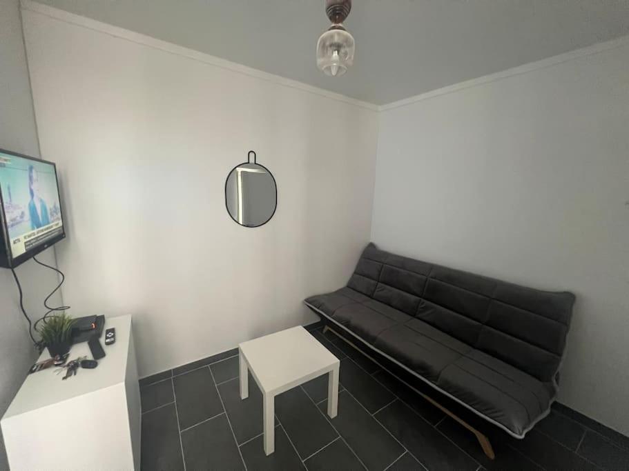 Studio Cosy Refait A Neuf Levallois Exteriér fotografie